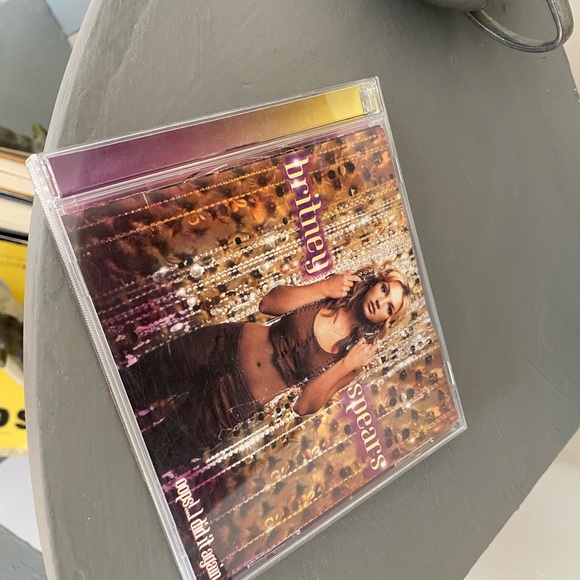 VINTAGE BRITNEY SPEARS CD - Picture 5 of 5